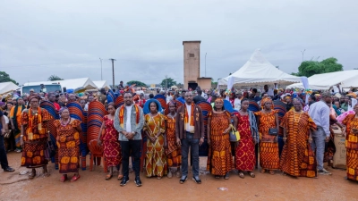 fete-des-meres-et-des-peres-a-divo-les-freres-diakite-redonnent-de-la-joie-a-des-milliers-de-familles