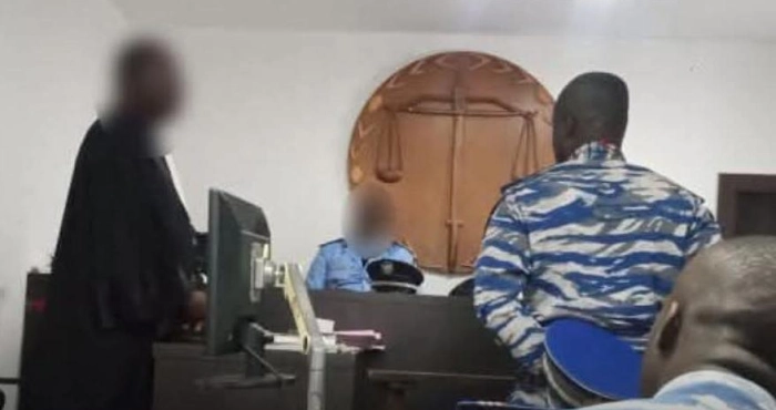 tribunal-militaire-pour-5-000-francs-un-adjudant-condamne-a-cinq-ans-demprisonnement-ferme