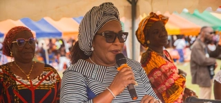 fete-des-meres-a-logouale-harlette-badou-magnifie-les-femmes