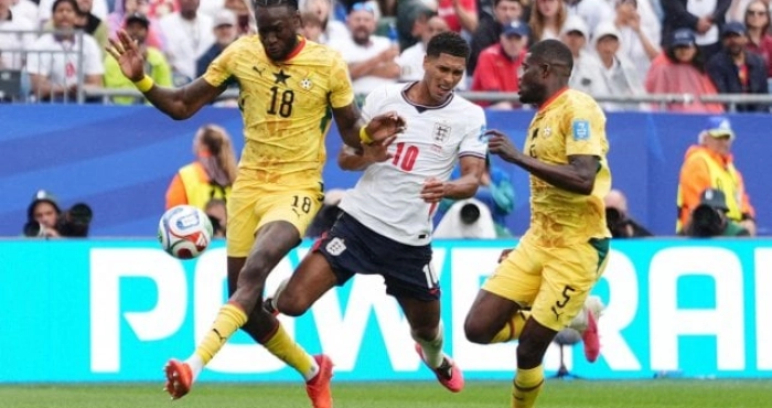 coupe-du-monde-le-ghana-tient-tete-a-langleterre-et-se-rapproche-dune-qualification