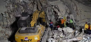 seismes-au-venezuela-le-bilan-salourdit-a-920-morts-plus-de-50-000-personnes-portees-disparues