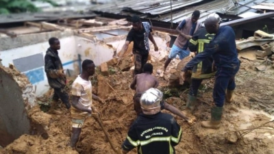 pluies-diluviennes-a-abidjan-au-moins-12-morts-dans-un-glissement-de-terrain-a-mossikro-attecoube
