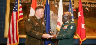 signature-de-partenariat-entre-larmee-ivoirienne-et-la-garde-nationale-de-pennsylvanie