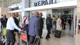 aeroport fhb covid 19 des passagers refoules malgre les deux doses de vaccin administrees et le test pcr dans le delai