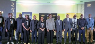 economie-numerique-un-vaste-programme-de-formation-de-100-000-jeunes-lance