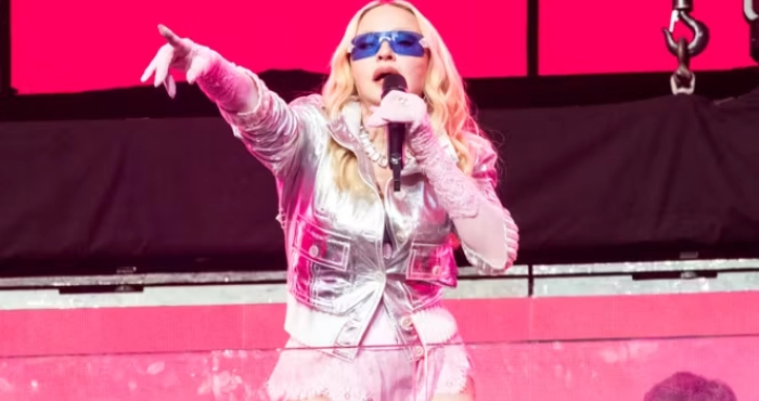 madonna-evoque-son-coma-artificiel-il-a-fallu-que-je-frole-la-mort