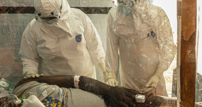 ebola-la-rdc-lance-un-essai-clinique-pour-tester-deux-traitements-contre-la-souche-bundibugyo