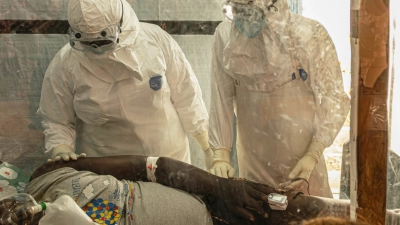 ebola-la-rdc-lance-un-essai-clinique-pour-tester-deux-traitements-contre-la-souche-bundibugyo