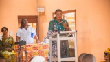 soubre-harlette-badou-celebre-la-fete-des-meres-avec-les-femmes-de-long-mousso-massa