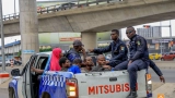 desordre-urbain-cisse-bacongo-lance-une-vaste-operation-de-liberation-des-emprises-sous-les-ponts-et-echangeurs