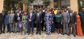 systeme-de-sante-plus-solide-abidjan-et-washington-passent-a-la-vitesse-superieure-dans-leur-cooperation-sanitaire