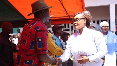 deguerpissement-a-koumassi-campement-voici-comment-la-ministre-myss-belmonde-dogo-a-etabli-le-contact-avec-alloui-brou-jacques