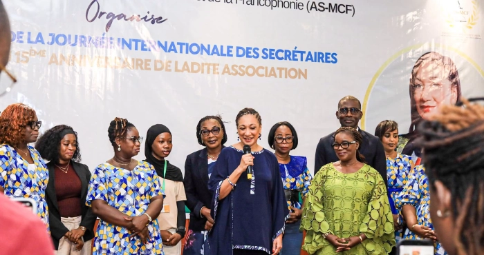 ministere-de-la-culture-et-de-la-francophonie-carole-gbame-decroche-le-prix-francoise-remarck-de-la-meilleure-secretaire