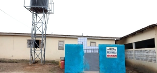 lakota-prince-arthur-dali-offre-deux-forages-deau-potable-a-deux-villages