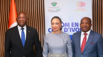 om-summer-tour-abidjan-les-ministres-francoise-remarck-adje-silas-metch-et-siandou-fofana-appellent-a-la-mobilisent-des-ivoiriens