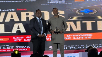 les-awards-de-la-sante-recompensent-les-acteurs-engages-contre-les-avc