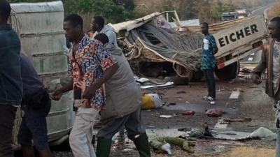drame-un-pickup-fait-une-sortie-de-route-fait-quatre-morts