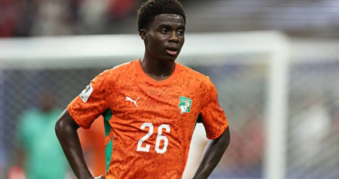apres-une-belle-performance-a-la-coupe-du-monde-chris-inao-oulai-signe-a-la-fiorentina-pour-un-contrat-de-plus-de-19-milliards-f-cfa