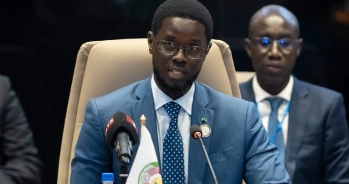 cedeao-diomaye-faye-prend-la-presidence-en-exercice-tandis-que-le-general-birame-diop-elu-a-la-tete-de-la-commission
