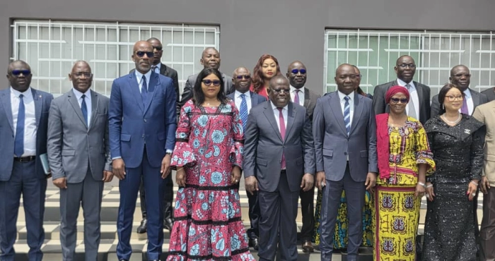 fete-dindependance-a-yopougon-le-district-dabidjan-accompagne-la-mairie-dans-les-travaux-dembellissement