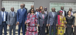 fete-dindependance-a-yopougon-le-district-dabidjan-accompagne-la-mairie-dans-les-travaux-dembellissement