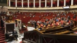 reseaux sociaux le parlement francais adopte linterdiction aux moins de 15 ans et bannit les telephones portables des lycees