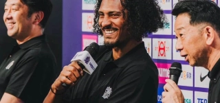 a-32-ans-sebastien-haller-debarque-a-sanfrecce-hiroshima-au-japon
