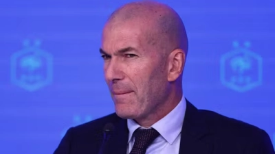 zinedine-zidane-enfin-aux-commandes-des-bleus-la-fff-officialise