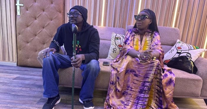 bailly-spinto-luckson-padaud-ismael-isaac-debordo-vda-les-leaders-lato-crespino-lili-djeli-et-team-de-poy-chantent-lhymne-du-66eme-anniversaire-de-lindependance