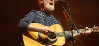 le-chanteur-et-musicien-irlandais-glen-hansard-est-mort-a-56-ans-apres-un-accident-de-la-route