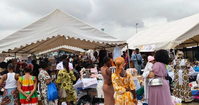 le-grand-casse-balle-des-milliers-de-visiteurs-se-renforcent-a-linjs-avant-la-rentree-scolaire