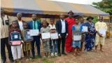 gomon-une-caravane-pour-recompenser-lexcellence-a-lecole