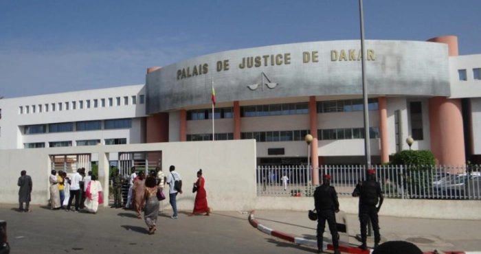 senegal-trois-chroniqueurs-proches-du-pastef-condamnes-pour-offense-au-chef-de-letat