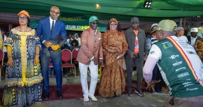 independance-a-yopougon-la-cohesion-marque-dun-brassage-politique