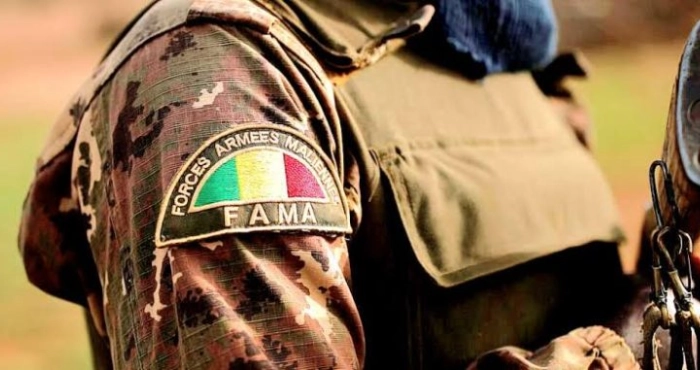 mali-une-attaque-dun-camp-militaire-fait-une-douzaine-de-mort-dans-le-centre-du-pays