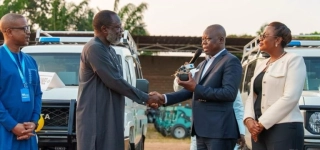cedeao-30-ambulances-medicalisees-mises-a-la-disposition-des-etats-membres