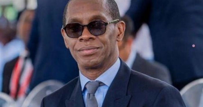 claudy-siar-livre-des-confidences-jai-eu-221-voitures-dans-ma-vie