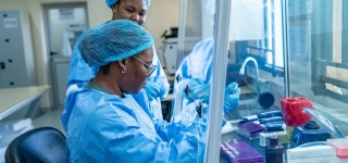 rdc-70-000-doses-de-vaccin-bientot-deployees-pour-tenter-de-freiner-lepidemie-debola