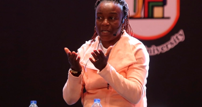 lexpertise-de-clementine-toure-sollicitee-par-la-caf-et-la-fifa-pour-le-developpement-du-football-feminin-en-afrique-et-dans-le-monde