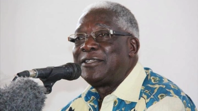 le-ministre-mamadou-toure-apres-le-deces-du-prof-djedje-mady-i-restera-une-figure-importante-de-notre-histoire-nationale