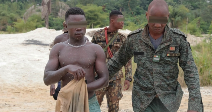 orpaillage-illegal-une-operation-de-demantelement-fait-un-mort-a-zaranou
