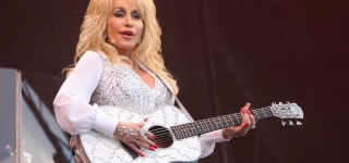 deces-de-la-legende-americaine-de-la-musique-country-dolly-parton-a-lage-de-80-ans