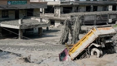 nepal-de-violentes-inondations-font-au-moins-8-morts-et-384-voyageurs-portes-disparus