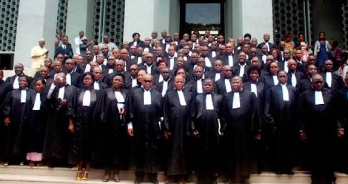 justice-501-agents-daffaires-judiciaires-interdits-dexercice-en-cote-divoire