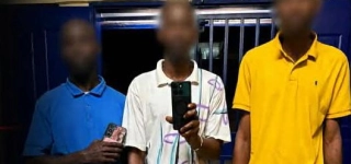 trois-presumes-voleurs-de-telephones-portables-tombent-dans-le-filet-de-la-police