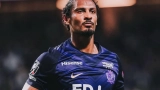football-haller-brille-au-japon-et-fait-gagner-son-equipe