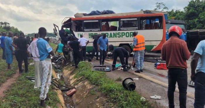 un-accident-de-la-route-fait-quinze-blesses-a-adzope