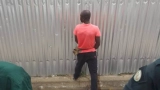 attecoube un homme prend une verbalisation pour avoir urine dans une rue