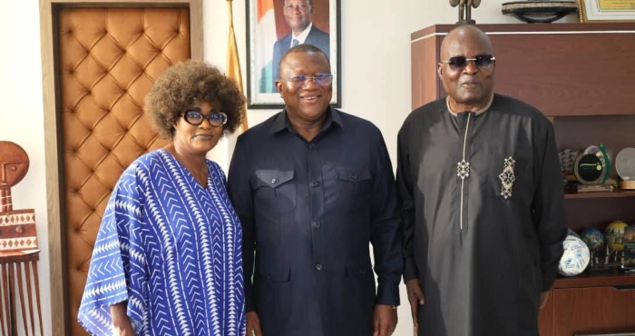musique-ivoirienne-amadou-coulibaly-apporte-son-soutien-a-ken-adamo
