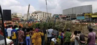 echangeur-de-lautoroute-yopougon-gesco-carrefour-jacqueville-le-pilier-secroule-sur-des-ouvriers